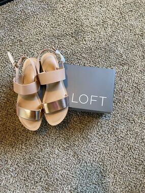 LOFT women size 6- Rose Gold Metallic and Blush Strap Sandals